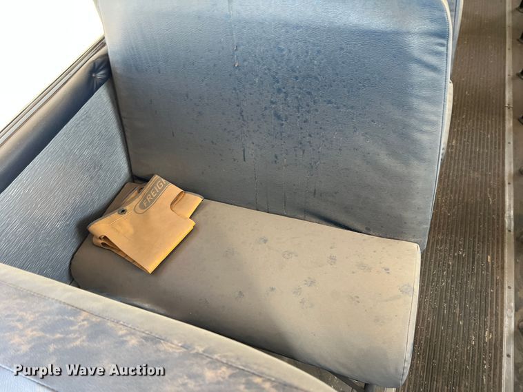 image for item LI9356 2001 Thomas  school bus