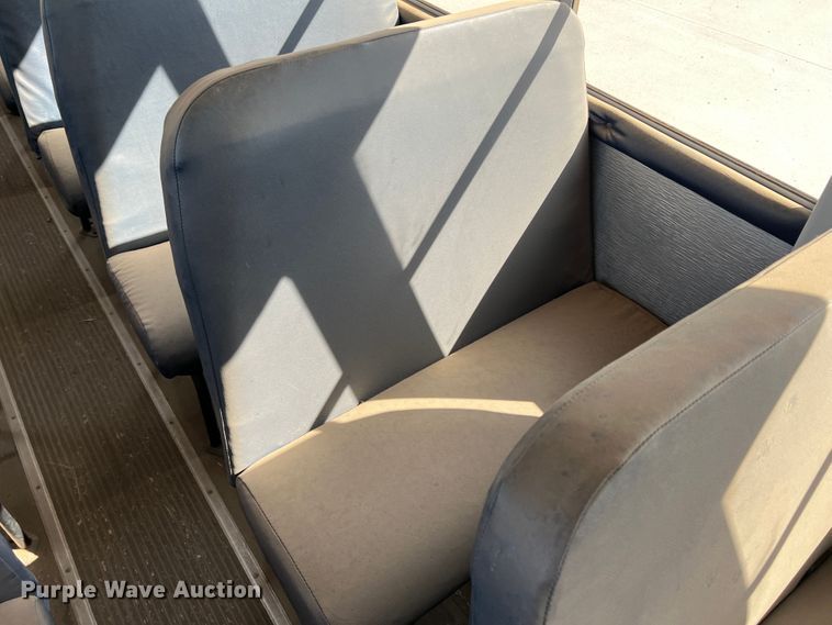 image for item LI9356 2001 Thomas  school bus