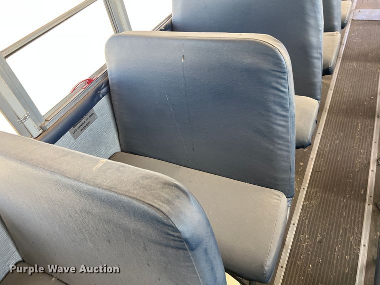 image for item LI9356 2001 Thomas  school bus