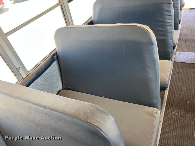 image for item LI9356 2001 Thomas  school bus