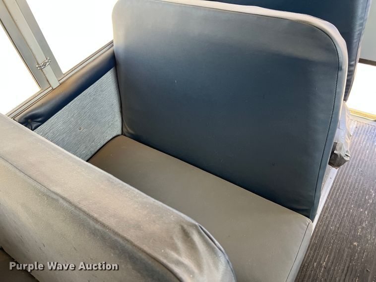 image for item LI9356 2001 Thomas  school bus