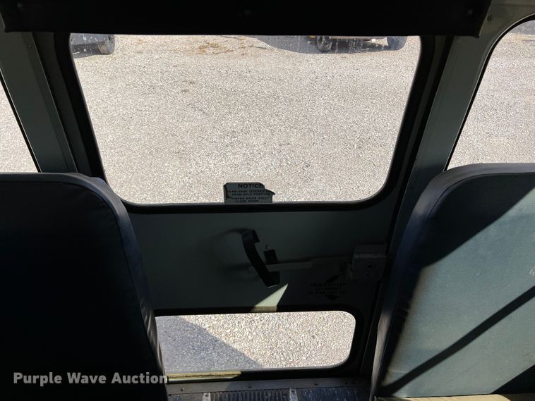 image for item LI9356 2001 Thomas  school bus