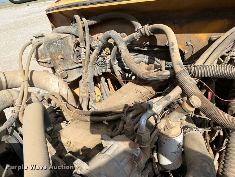 image for item LI9356 2001 Thomas  school bus