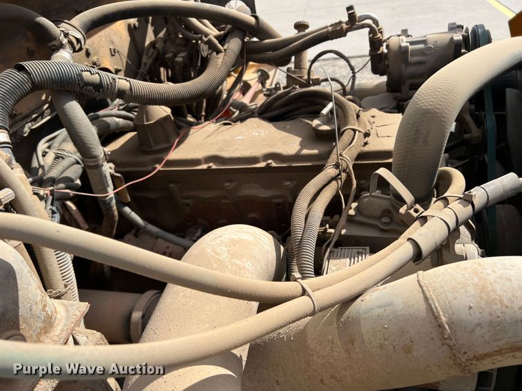 image for item LI9356 2001 Thomas  school bus