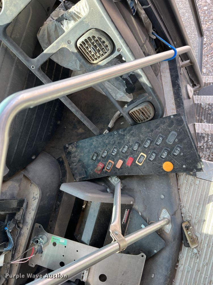 image for item LI9357 2007 Thomas  school bus