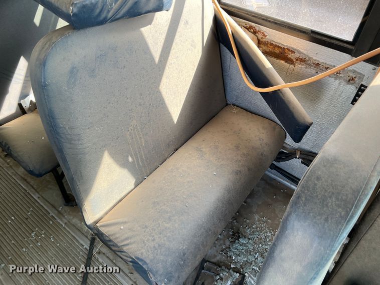 image for item LI9357 2007 Thomas  school bus