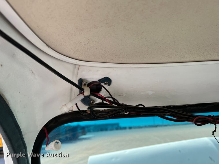 image for item LI9358 1992 Chevrolet G30  box truck