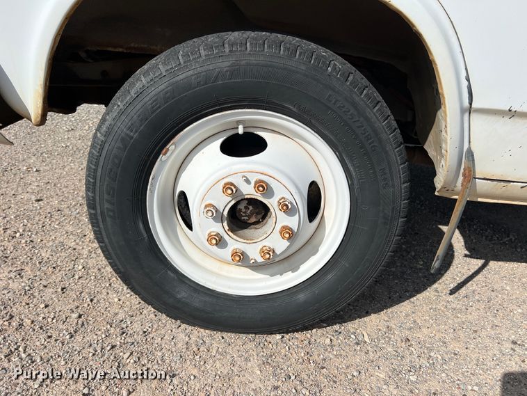 image for item LI9358 1992 Chevrolet G30  box truck