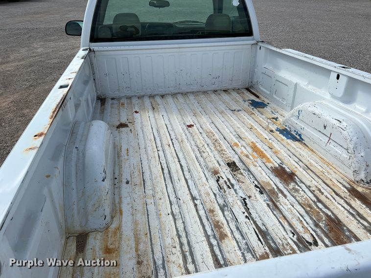 image for item LI9359 2005 GMC Sierra 1500  pickup truck