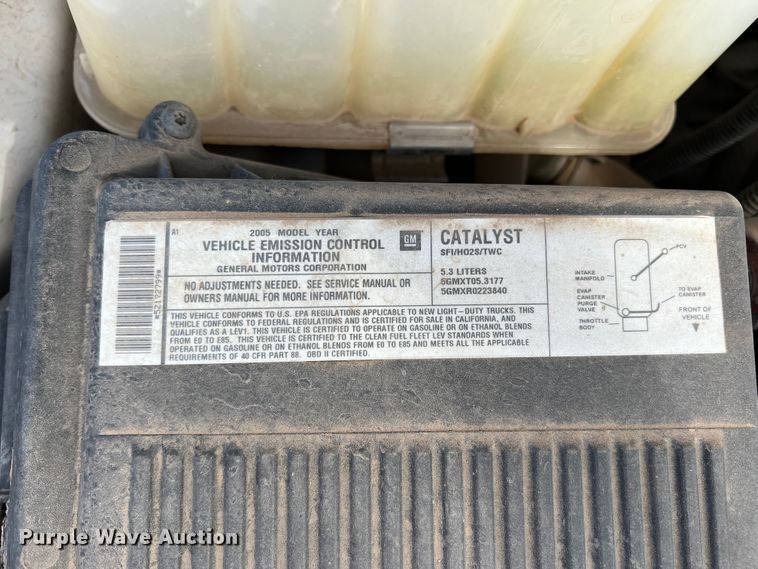 image for item LI9359 2005 GMC Sierra 1500  pickup truck