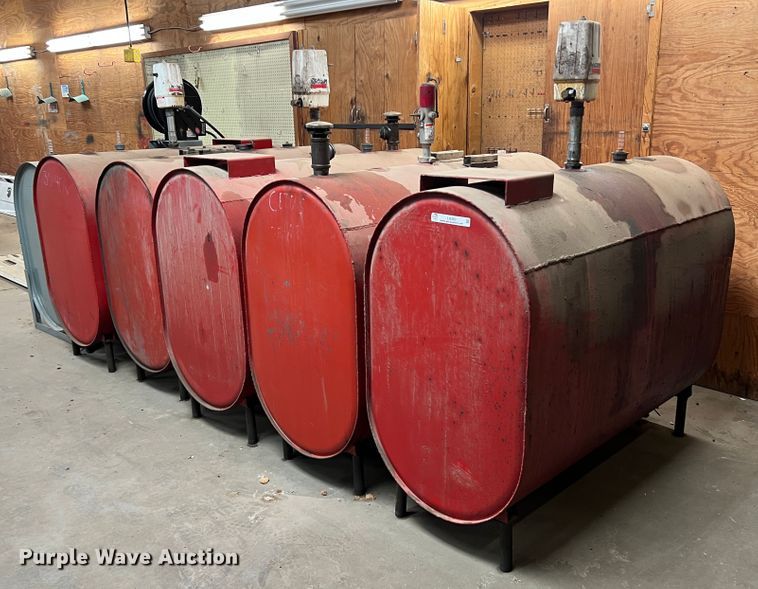 image for item LI9360 (6) We-Mac oil tanks