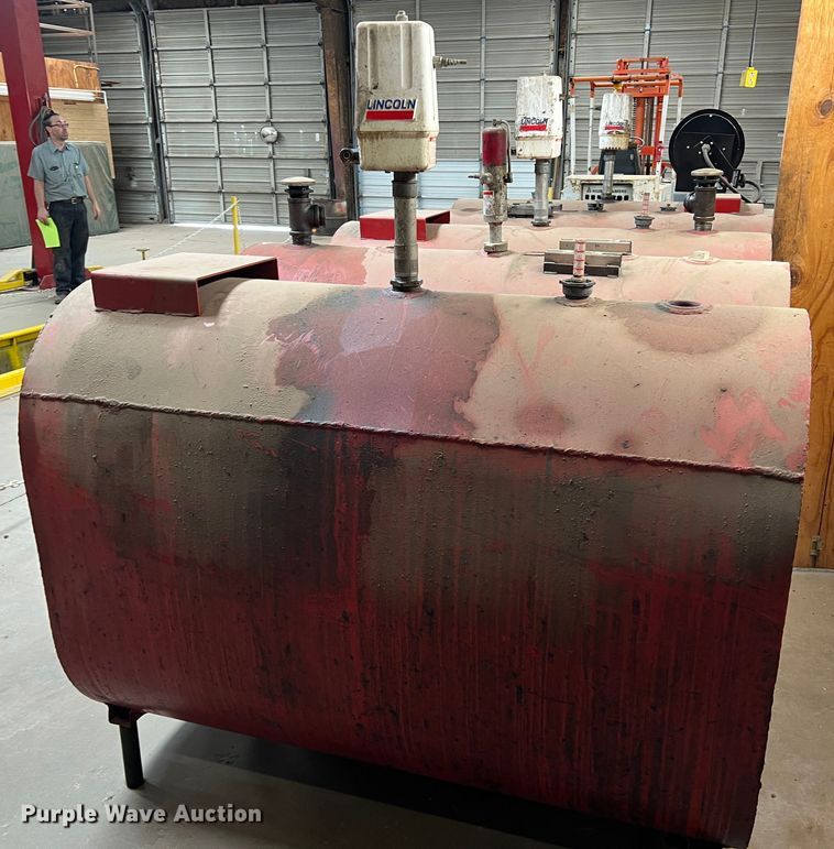 image for item LI9360 (6) We-Mac oil tanks