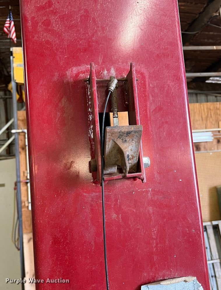 image for item LI9363 Ammco 82900F  two post automotive lift