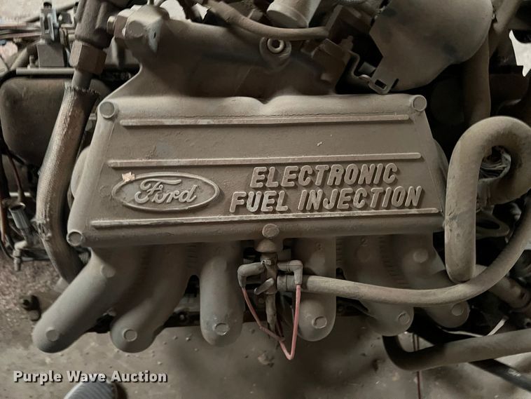 image for item LI9364 Ford  engine