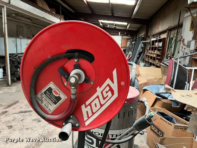 image for item LI9365 Northstar  hot water pressure washer