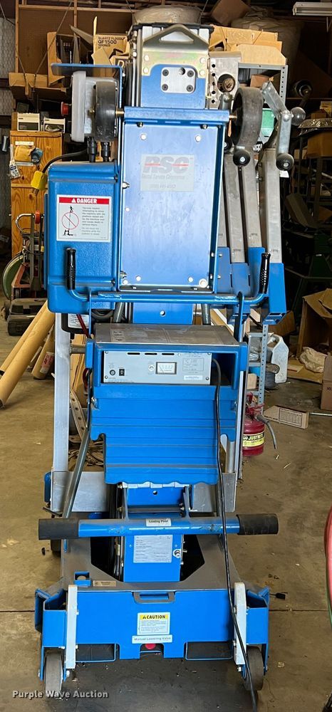 image for item LI9368 Genie AWP-20S  vertical lift