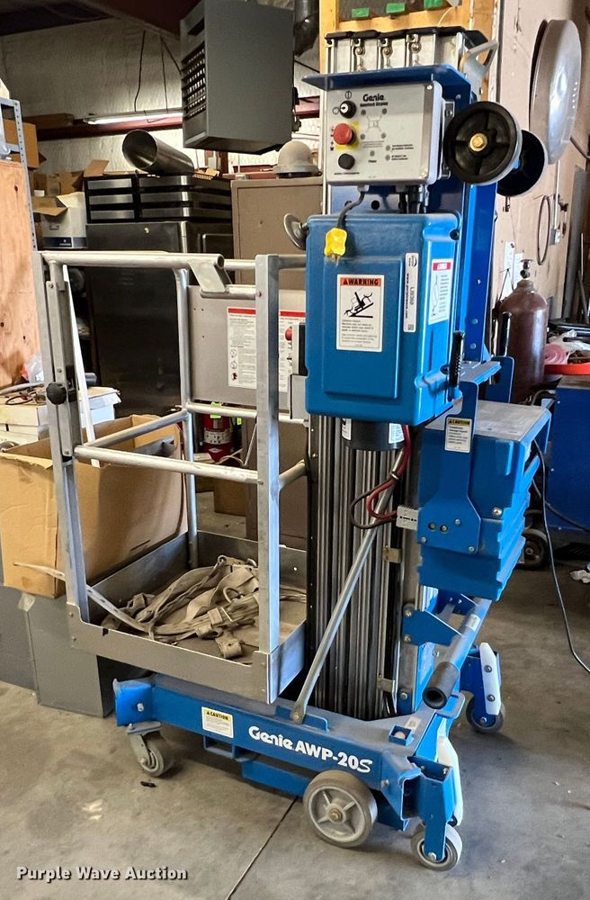 image for item LI9368 Genie AWP-20S  vertical lift