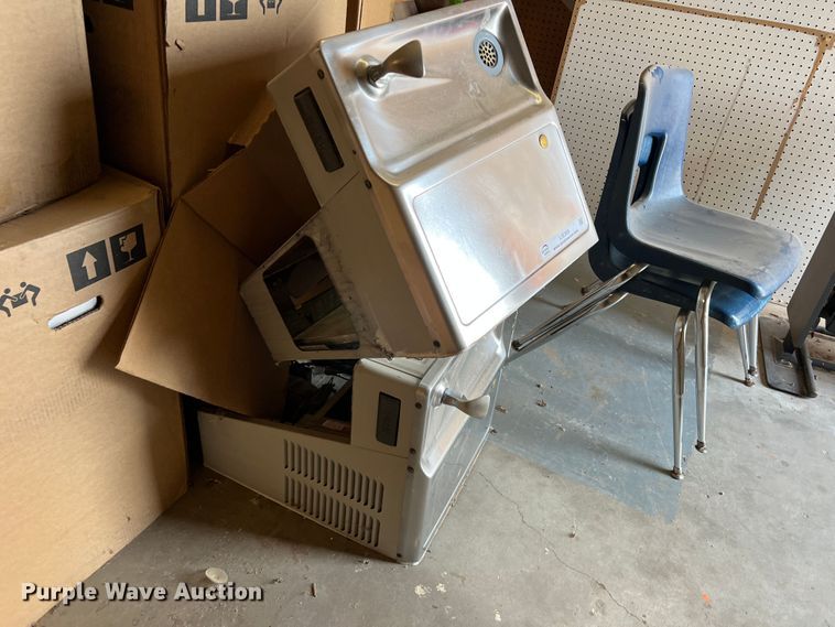 image for item LI9369 Approximately 54 water fountains