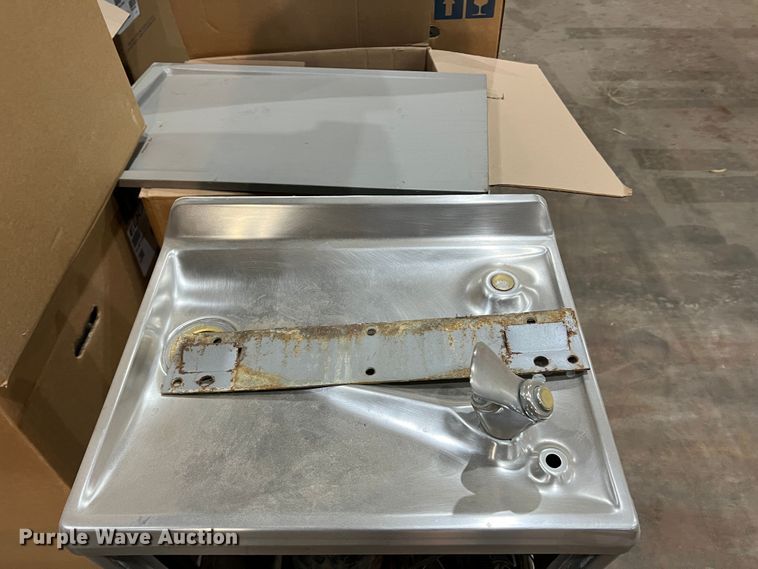 image for item LI9369 Approximately 54 water fountains