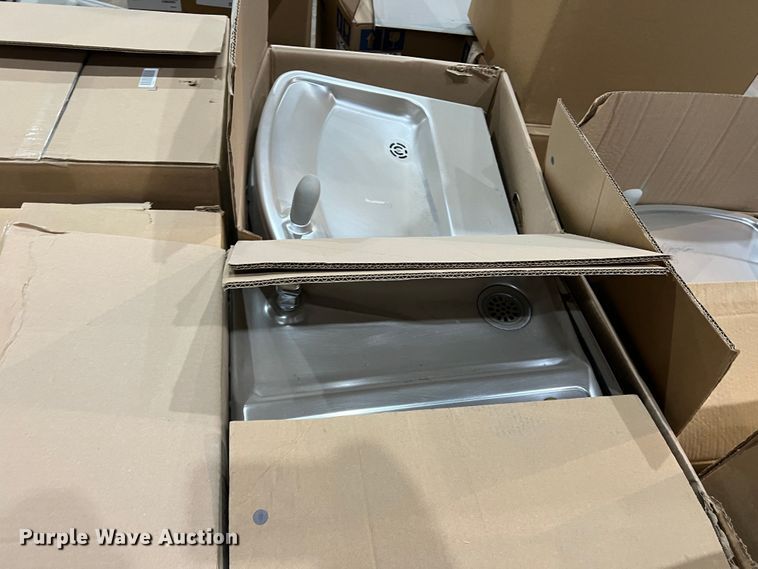 image for item LI9369 Approximately 54 water fountains