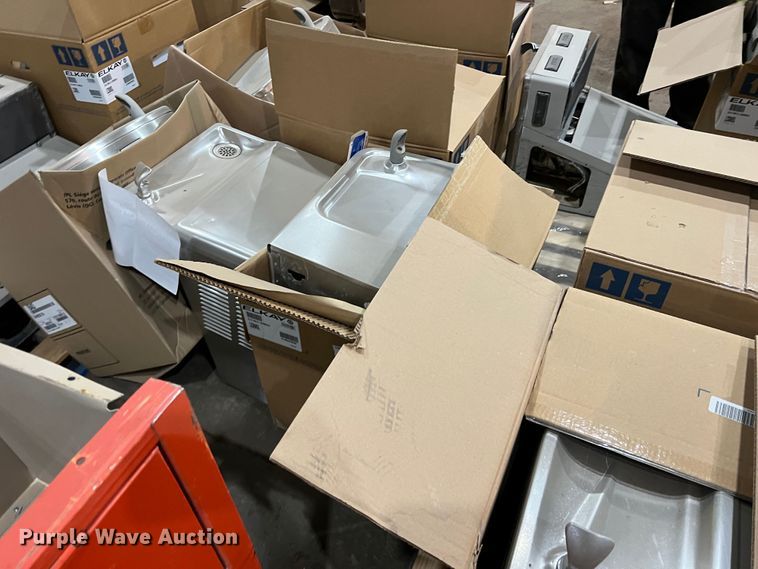 image for item LI9369 Approximately 54 water fountains