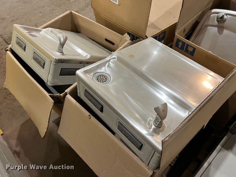 image for item LI9369 Approximately 54 water fountains