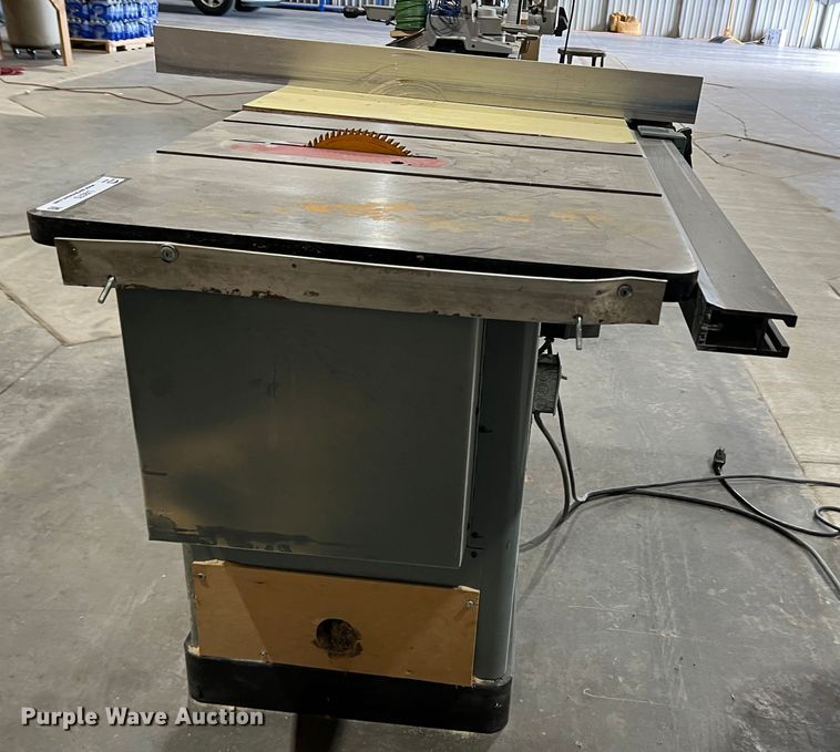 image for item LI9370 Delta  tilt arbor saw