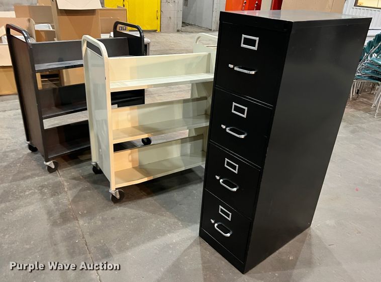 image for item LI9371 Office furniture