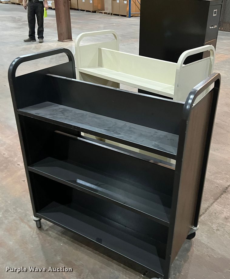 image for item LI9371 Office furniture