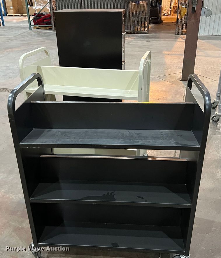 image for item LI9371 Office furniture