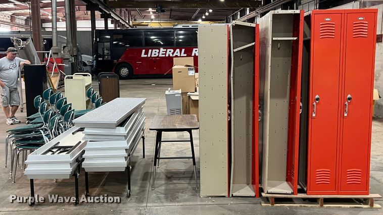 image for item LI9372 Furniture