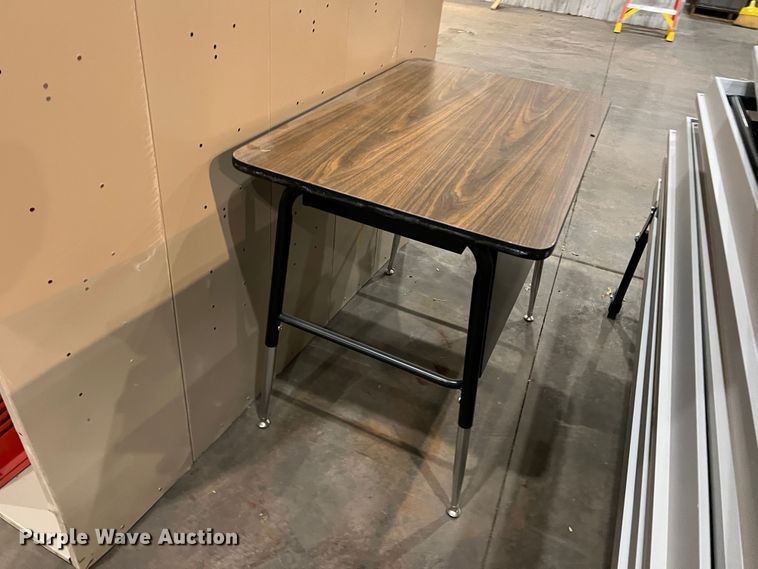 image for item LI9372 Furniture