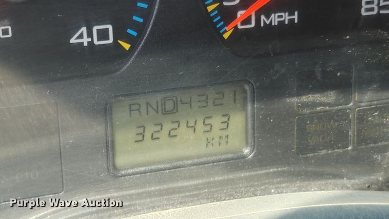 image for item LM9538 2006 International 7400  dump truck