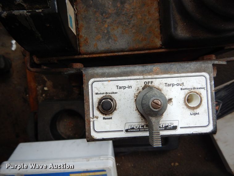 image for item LM9540 2004 International 7400  dump truck