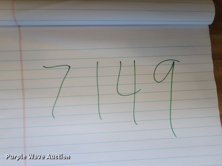 image for item LM9540 2004 International 7400  dump truck