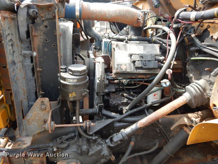 image for item LM9542 2001 International 4900  dump truck