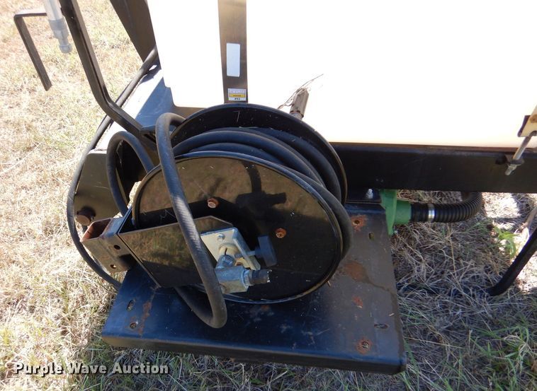 image for item LP9447 2003 Wylie  sprayer