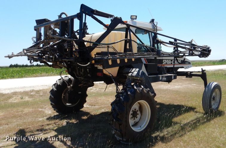 image for item LP9450 AGCO Spra-Coupe 4440  sprayer