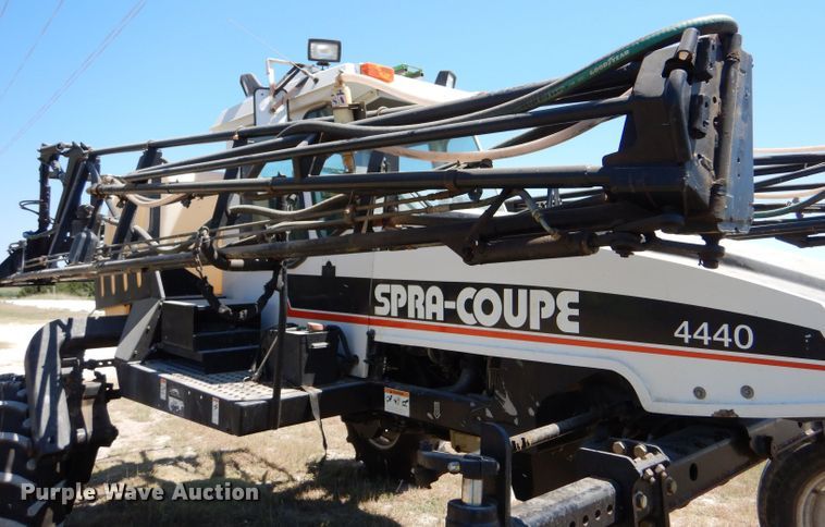 image for item LP9450 AGCO Spra-Coupe 4440  sprayer