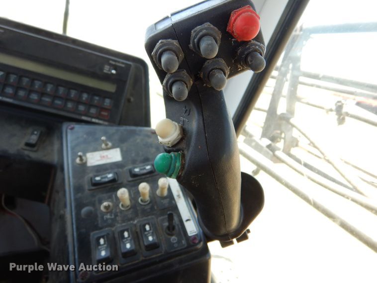 image for item LP9450 AGCO Spra-Coupe 4440  sprayer