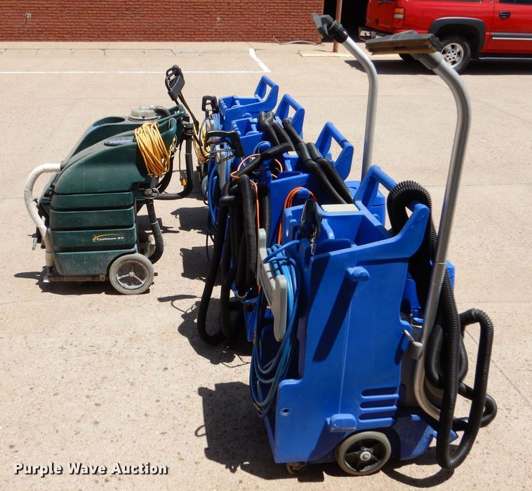 image for item LS9262 (7) floor cleaning machines