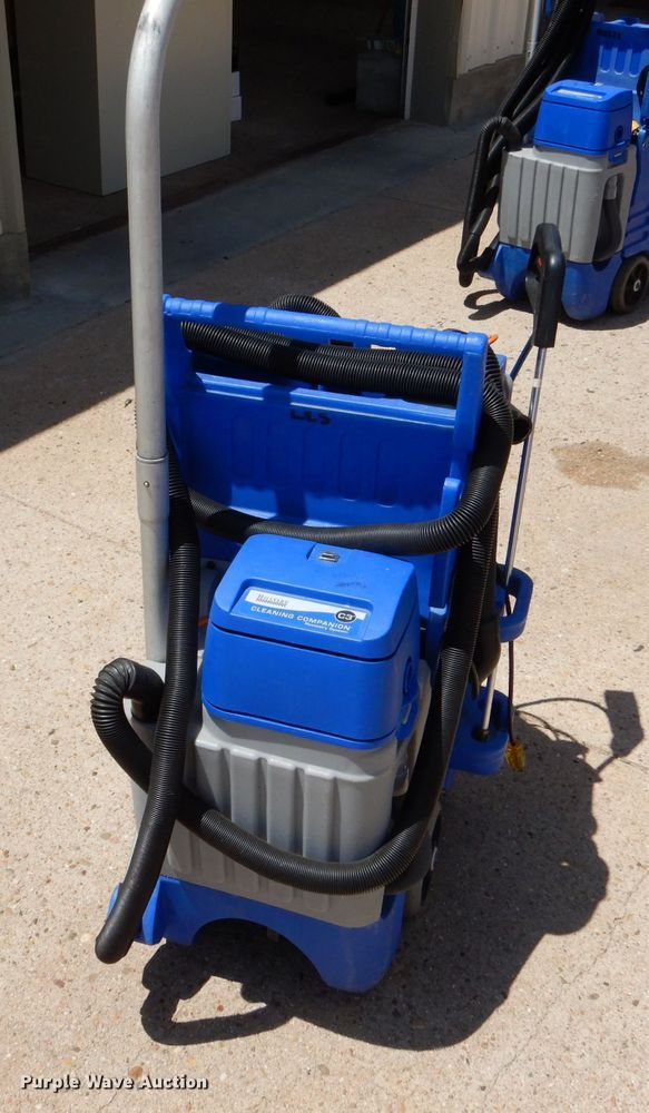 image for item LS9262 (7) floor cleaning machines