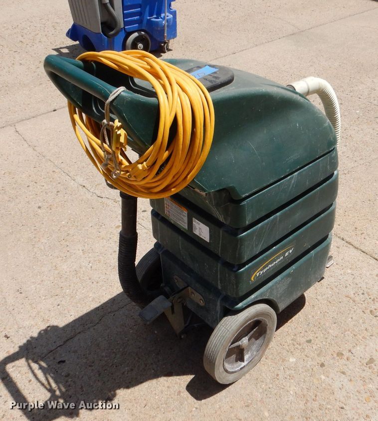 image for item LS9262 (7) floor cleaning machines