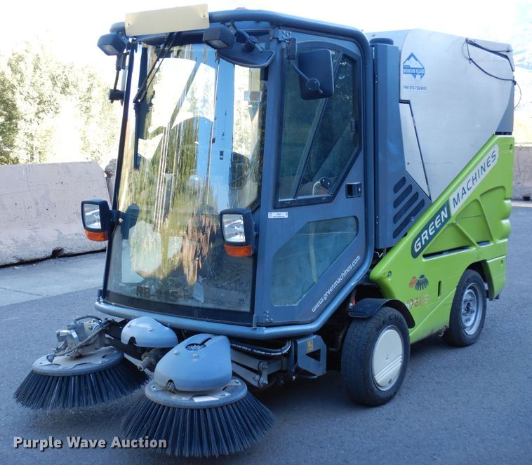 image for item LT9847 2011 Green Machines 636HS  sweeper