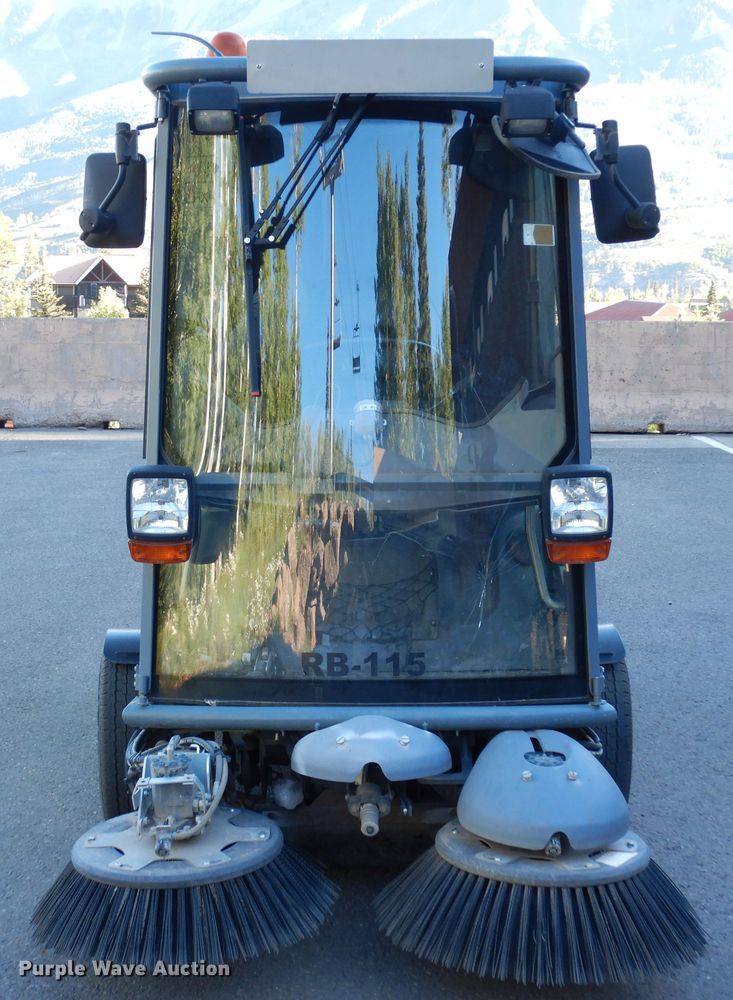 image for item LT9847 2011 Green Machines 636HS  sweeper