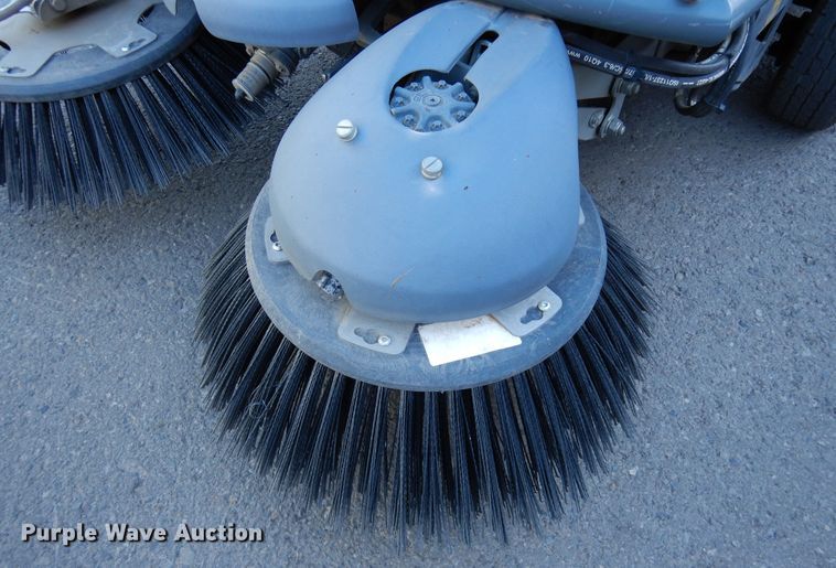 image for item LT9847 2011 Green Machines 636HS  sweeper