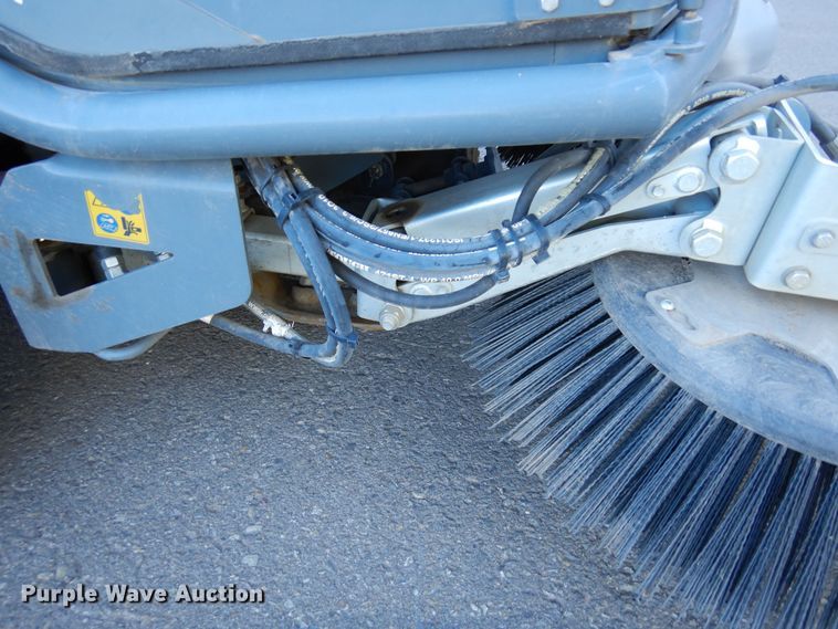 image for item LT9847 2011 Green Machines 636HS  sweeper