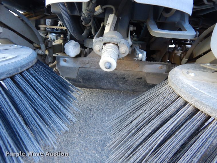 image for item LT9847 2011 Green Machines 636HS  sweeper