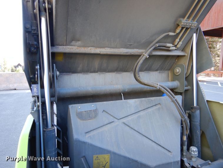 image for item LT9847 2011 Green Machines 636HS  sweeper