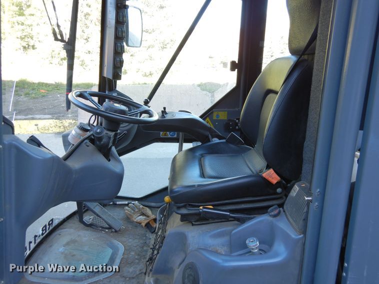 image for item LT9847 2011 Green Machines 636HS  sweeper